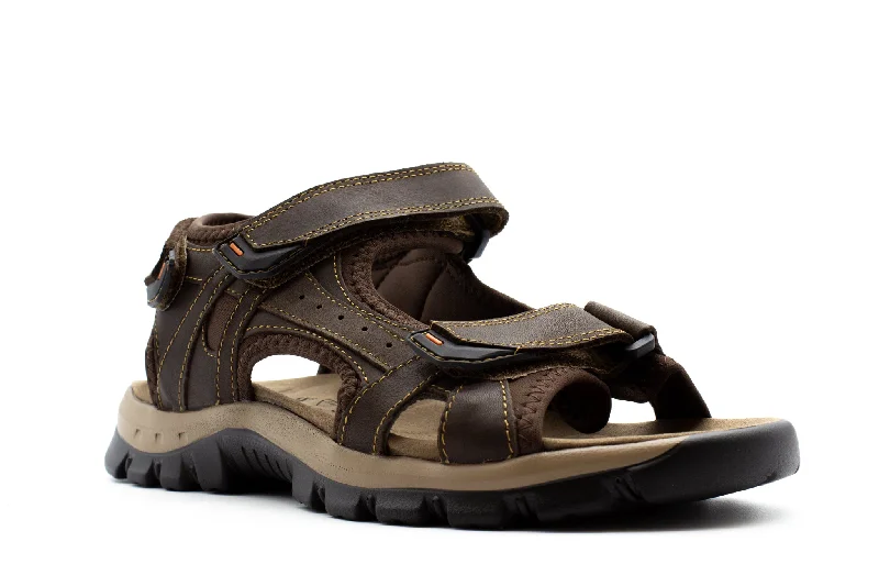 Men's sandals with a buckle closure Men's sandals with a buckle closure Taxi Sporty