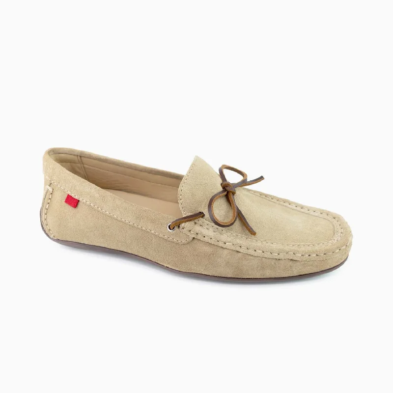 Men's loafers with a moc - toe design Men's loafers with a moc - toe design Hampton, Men