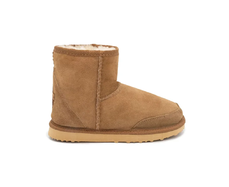 Men's slippers with a leather sole for a classic look Classic Short UGG