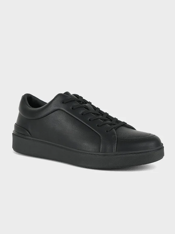 Men's sandals with a contrast stitching detail Men's sandals with a contrast stitching detail Men's "EIRWEN" Casual Comfy Trainers
