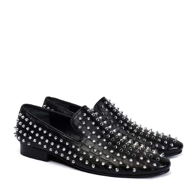 Men's leather loafers with a penny slot Men's leather loafers with a penny slot Studs Detailing Slip-On Shoe in Black Croco Textured