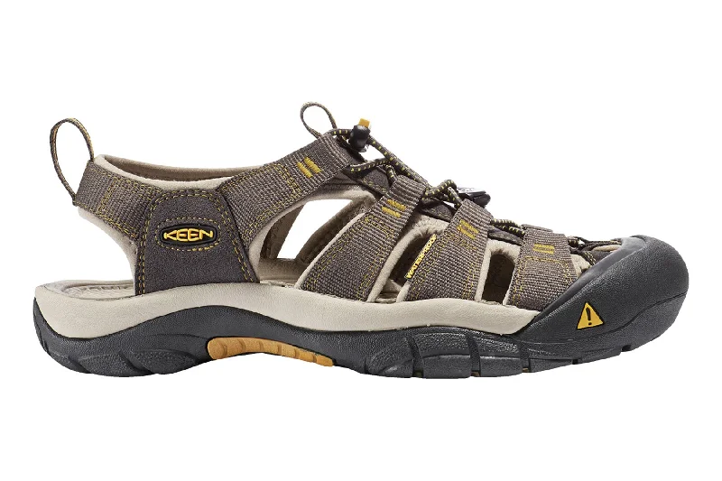 Men's sandals with a rubber sole for traction Men's sandals with a rubber sole for traction Newport H2