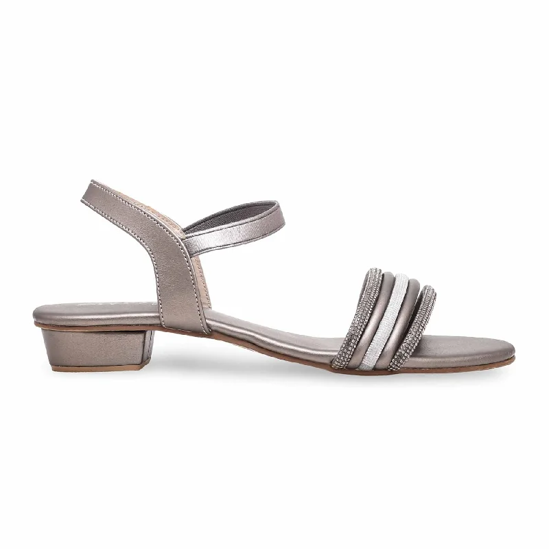 Men's sandals with a stretchy strap for a better fit Men's sandals with a stretchy strap for a better fit Grey Fancy Sandal FN5797