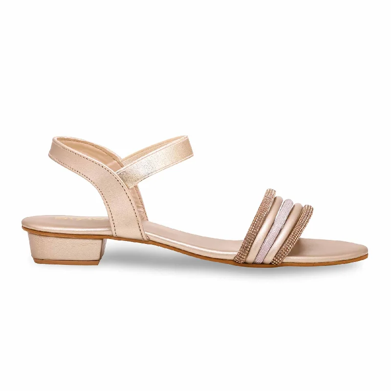 Men's sandals with a contrast stitching detail Men's sandals with a contrast stitching detail Golden Fancy Sandal FN5797