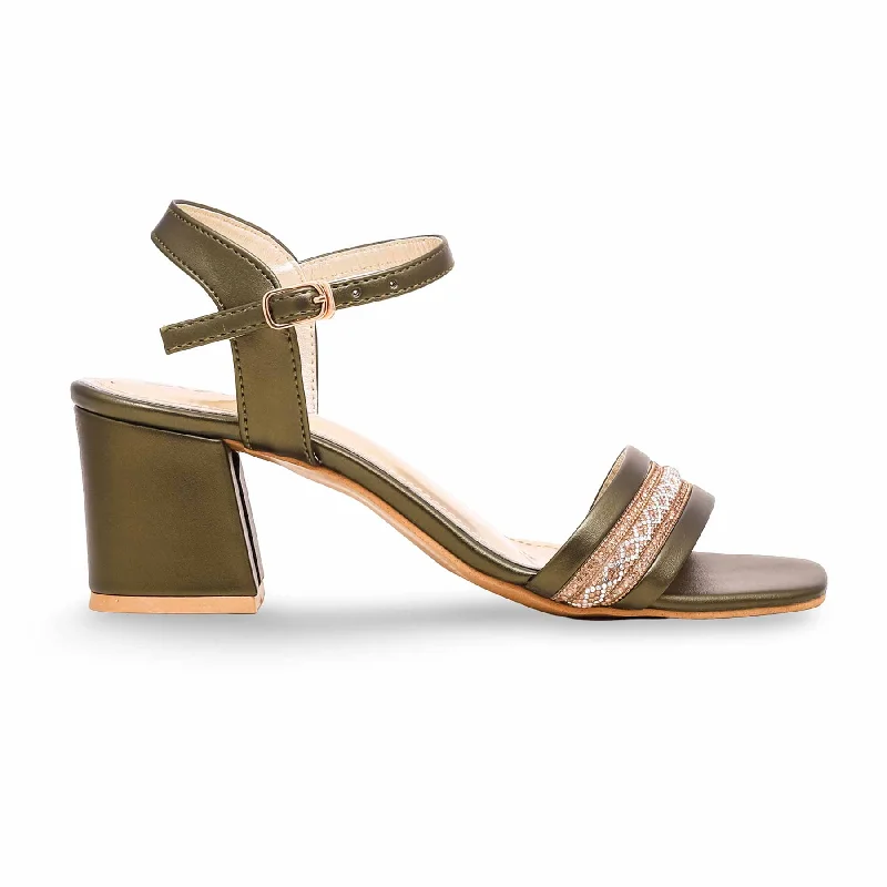 Men's sandals with a decorative buckle or charm Men's sandals with a decorative buckle or charm Olive Fancy Sandal FN6048