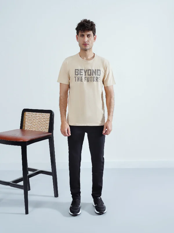 Men's sandals with a shock - absorbing insole Men's sandals with a shock - absorbing insole "LOUISE" Graphic Regular Fit T-Shirt