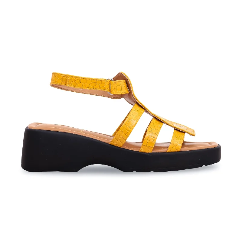 Men's sandals with a buckle closure Men's sandals with a buckle closure Yellow Formal Sandal PU0173