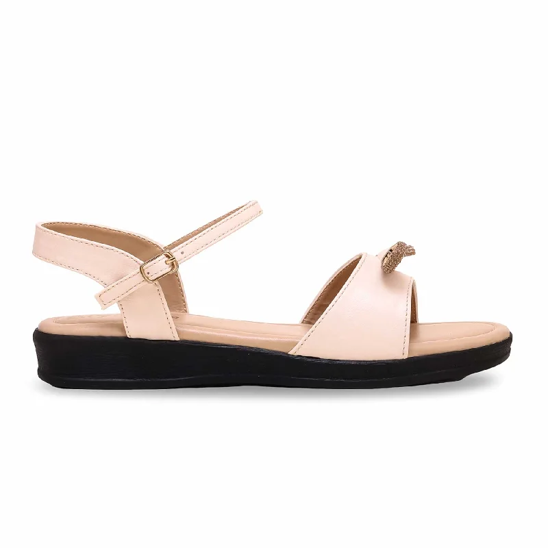 Men's sandals in a neutral color like black or brown Men's sandals in a neutral color like black or brown Fawn Casual Sandal CL7161