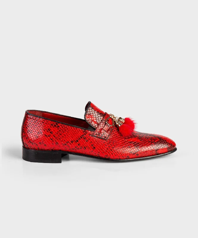 Men's loafers with a moc - toe design Men's loafers with a moc - toe design Crocodile Pattern Loafer