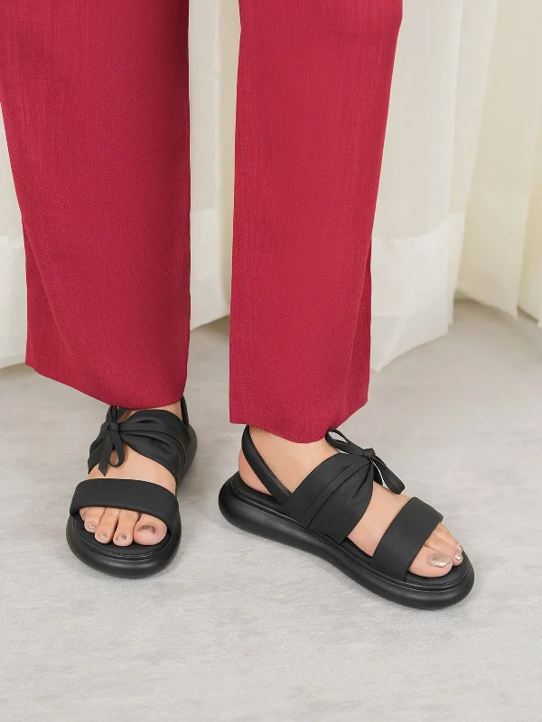 Men's sandals with a cushioned footbed Men's sandals with a cushioned footbed Womens "GREYY" Bow Accented Sandals