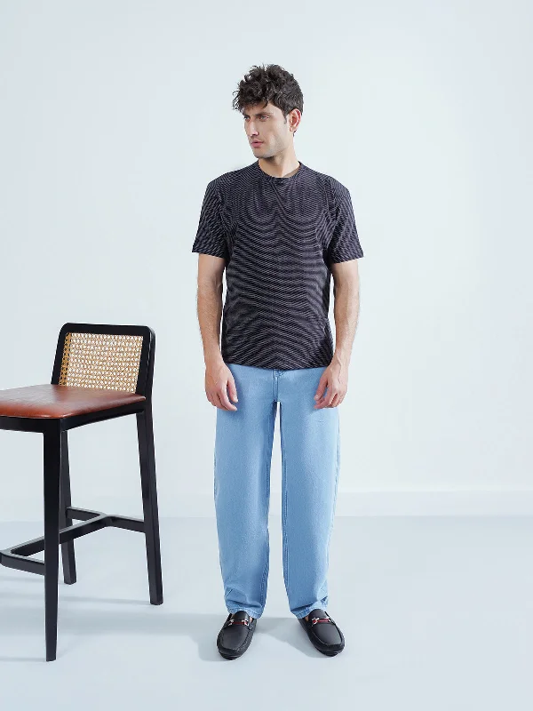 Men's sandals with a contrast stitching detail Men's sandals with a contrast stitching detail "FIGARO" Casual Regular Fit T-Shirt