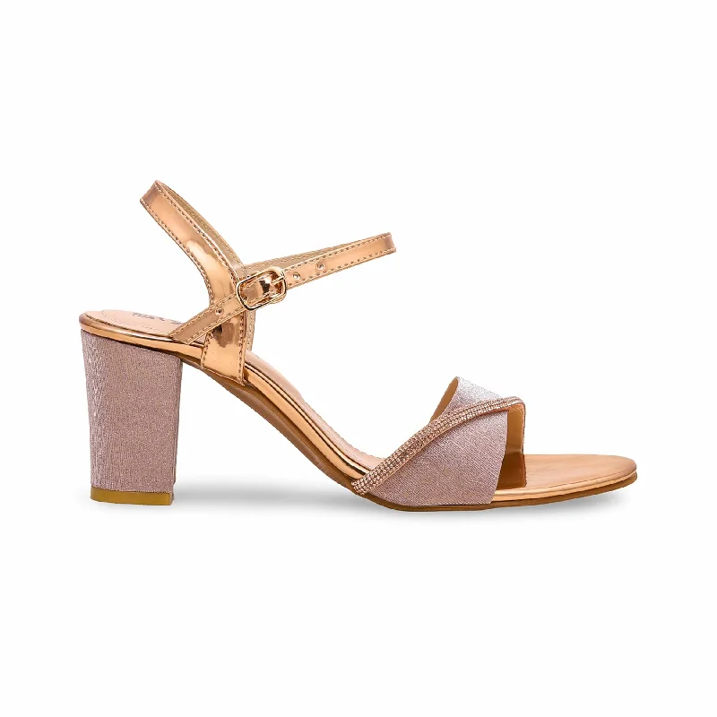 Men's sandals with a contrast stitching detail Men's sandals with a contrast stitching detail Peach Fancy Sandal FN5967