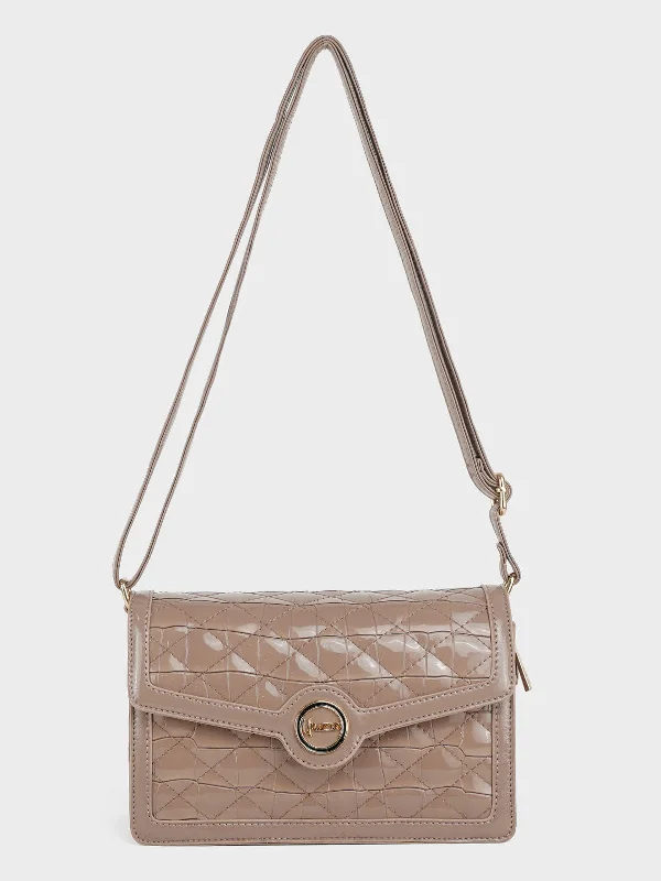 Men's sandals in a neutral color like black or brown Men's sandals in a neutral color like black or brown Women "TAMAL" Stylish Shoulder Bags