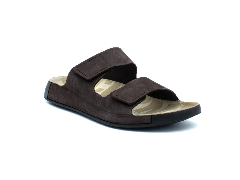 Men's sandals with a decorative buckle or charm Men's sandals with a decorative buckle or charm ECCO Cozmo