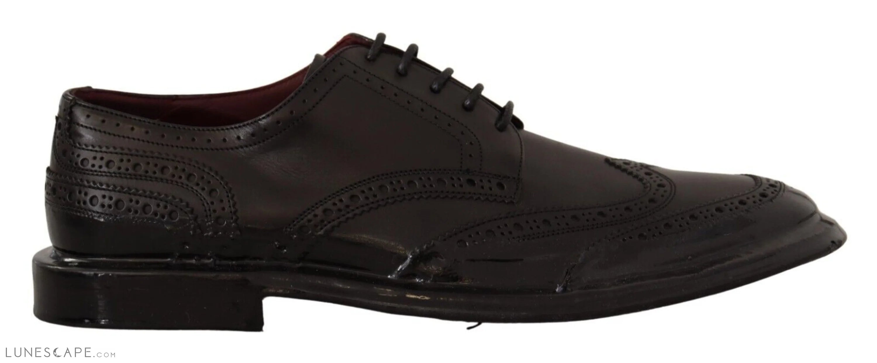 Men's formal shoes with a leather lining for breathability Men's formal shoes with a leather lining for breathability Dolce & Gabbana Elegant Calfskin Derby Oxford Wingtips