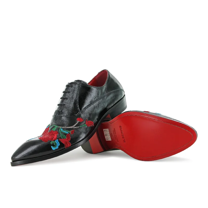 Men's formal shoes with a wingtip design Men's formal shoes with a wingtip design J3006 – Red Rose