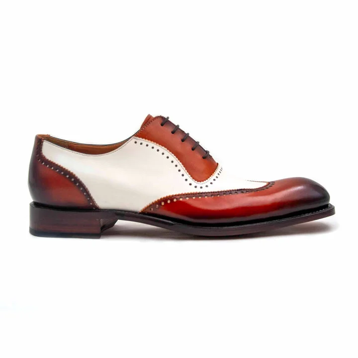 Men's formal shoes with a polished shine Men's formal shoes with a polished shine Charlton Lace Up Shoes - Camel/Beige