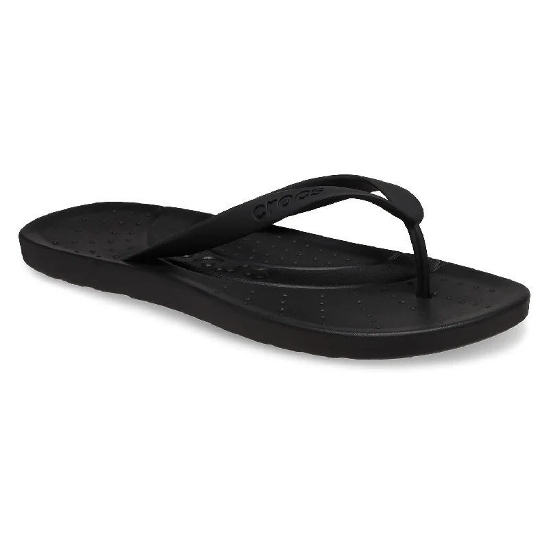 Men's sandals with a stretchy strap for a better fitCrocs Flip