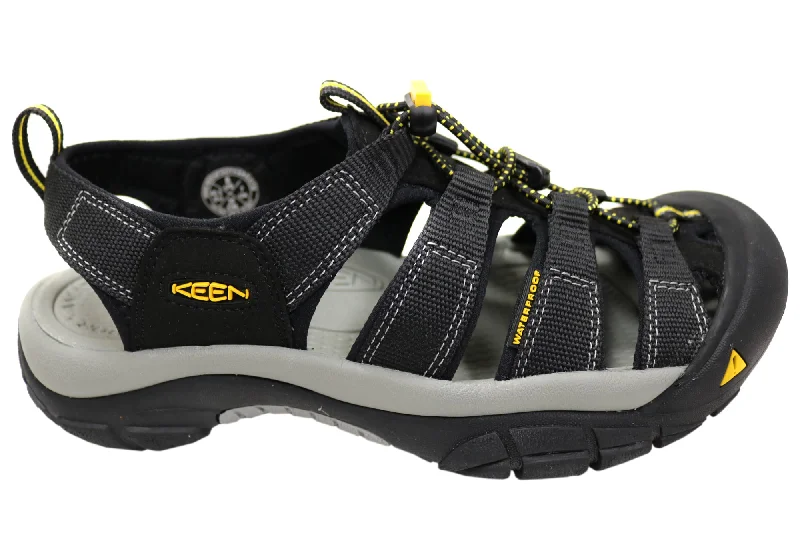 Men's sandals with a durable outer soleKeen Newport H2 Mens Comfortable Wide Fit Sandals