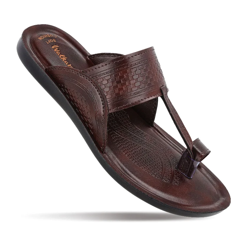 Men's sandals with a leather lining for comfortMen's Kolhapuri Chappal - WG5577 Brown