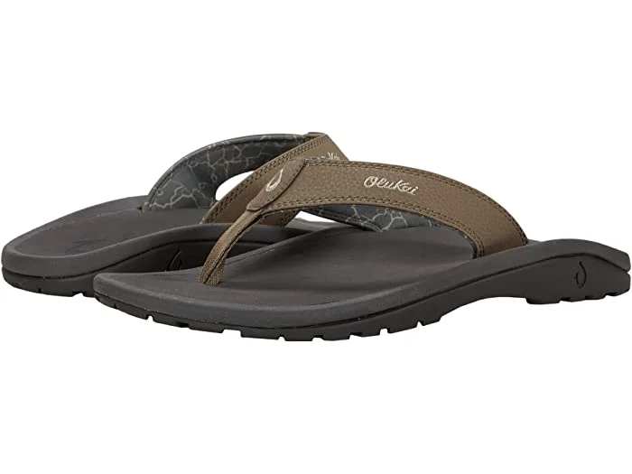 Men's sandals with a buckle closureOlukai Men's Ohana Banyan Salt