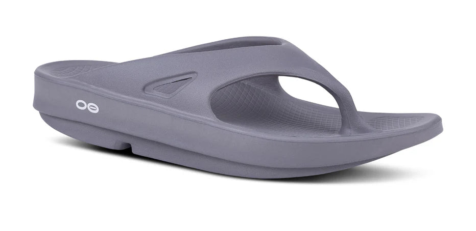 Men's sandals with a stretchy strap for a better fitOofos Ooriginal Slate Sandal