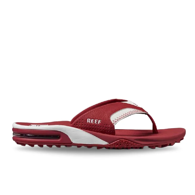 Men's sandals with a leather lining for comfortReef Men's Fanning Pregame - Crimson/White