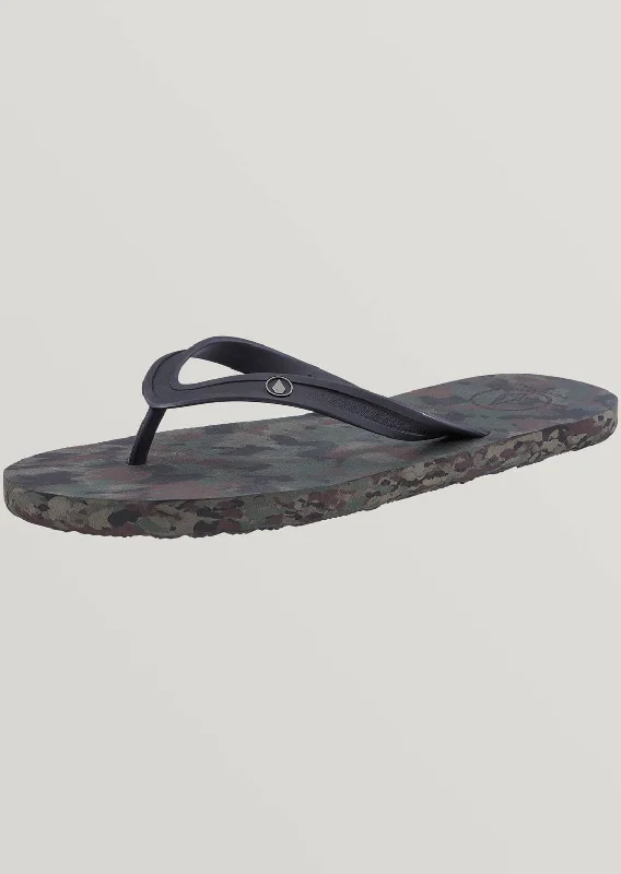 Men's sandals with a buckle closureVolcom Men’s Rocker 2 Solid Sandals