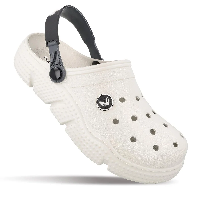 Men's sandals with a cushioned footbedWalkaroo Mens Clogs  - WC8736 Off White
