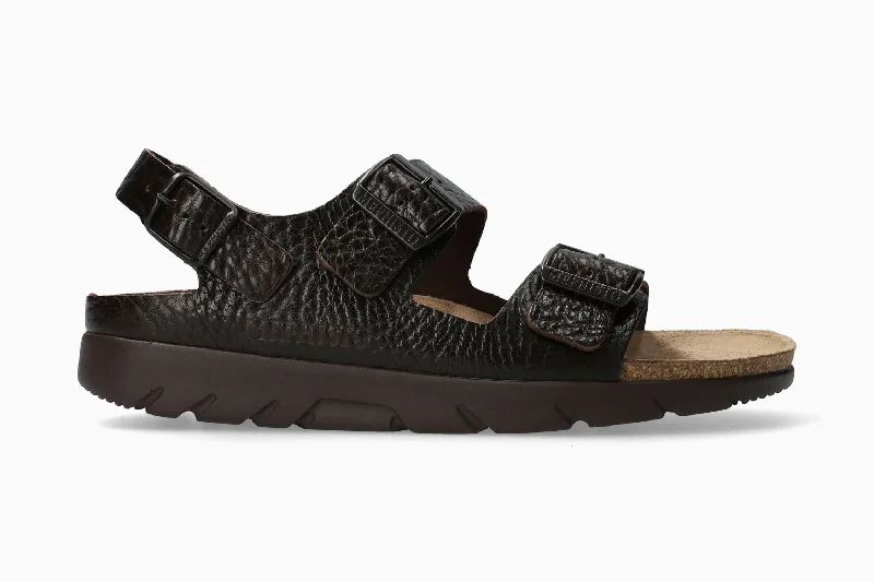 Men's sandals with a contrast stitching detailZeus Fit. - Dark Brown