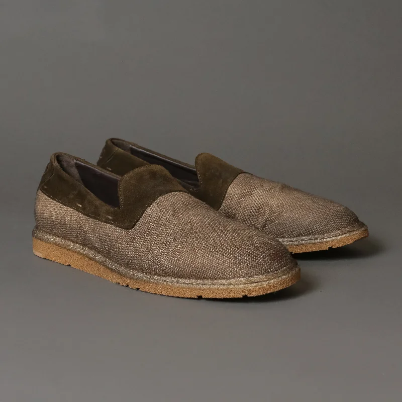 Men's loafers with a stretchy side panel for a better fit10053 Beige