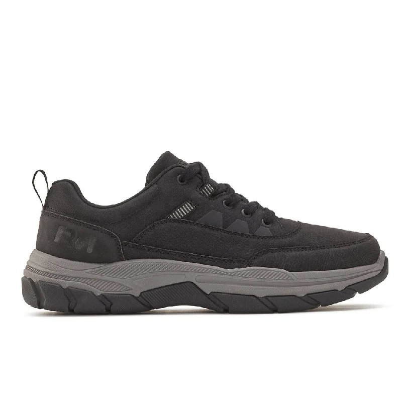 Men's casual shoes with a removable footbed for cleaningBadgley