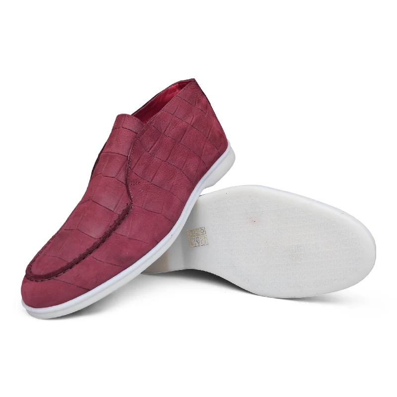 Men's loafers in a neutral color like black or brown5514 - Burgundy Croc Faux Fur