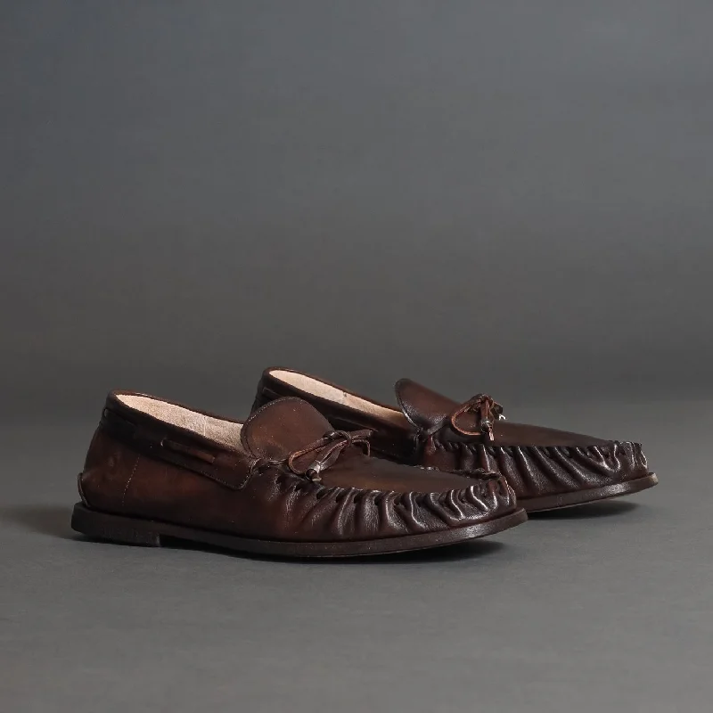 Men's loafers with a smooth leather finish65035 Brown