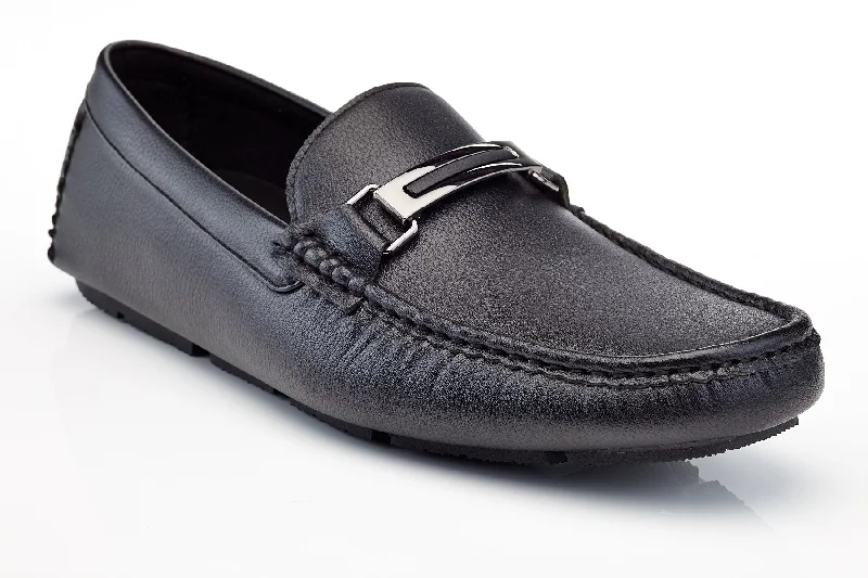 Men's loafers with a moc - toe design65037