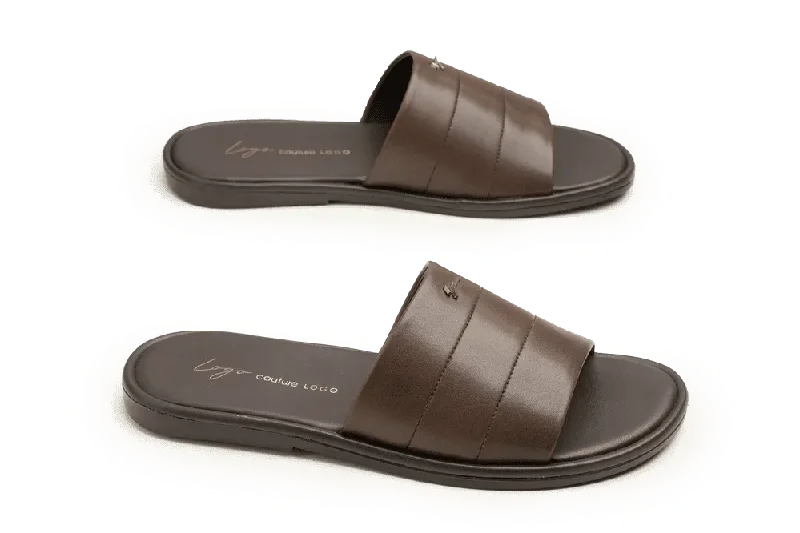 Men's slippers with a stretchy side panel for a better fitLOGO 7871 BRA