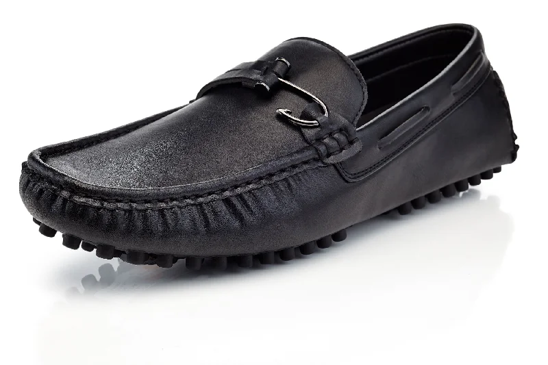 Men's loafers with a tassel front for a classic look80086