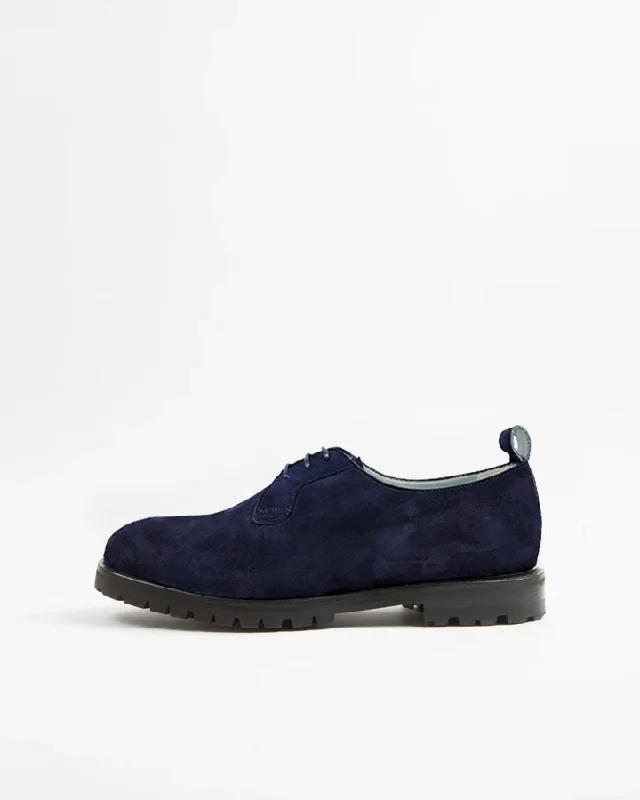 Men's loafers in a neutral color like black or brownAgard M Suede Marine