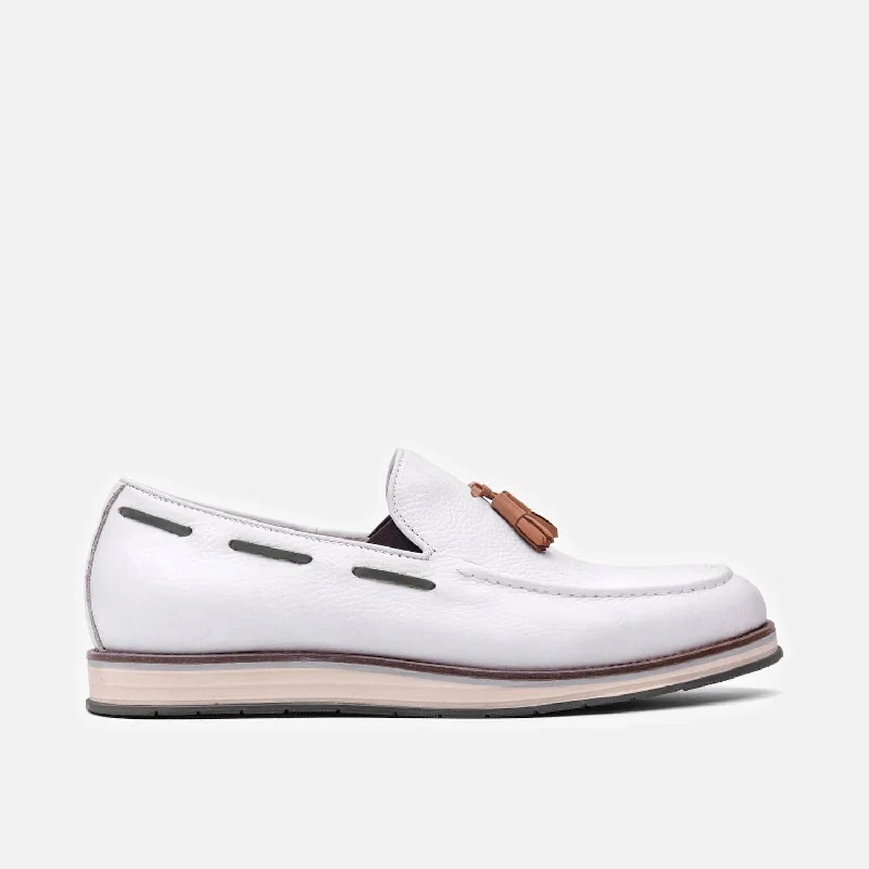 Men's loafers with a tassel front for a classic lookApollo White Leather Tassel Loafers