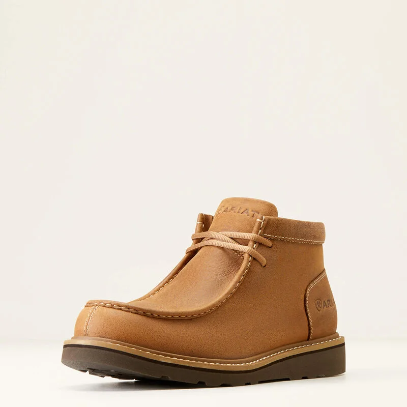 Men's casual shoes with a contrast sole colorAriat Men's Recon Country Boot in Toasty Tan