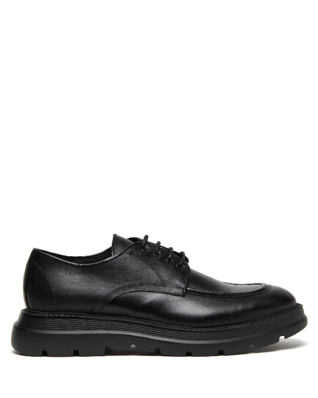 Men's loafers with a rubber sole for durabilityAron Black Leather