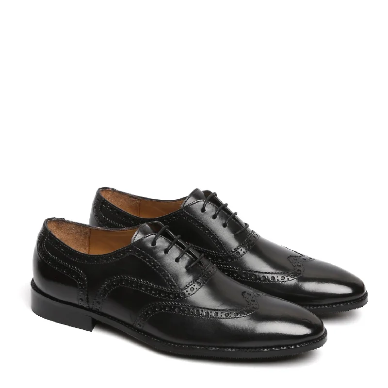 Men's Oxfords with a lace - up closure and a narrow fitBlack Full Wingtip Brogue Oxfords Leather Lace-Up Shoe BY Brune & Bareskin