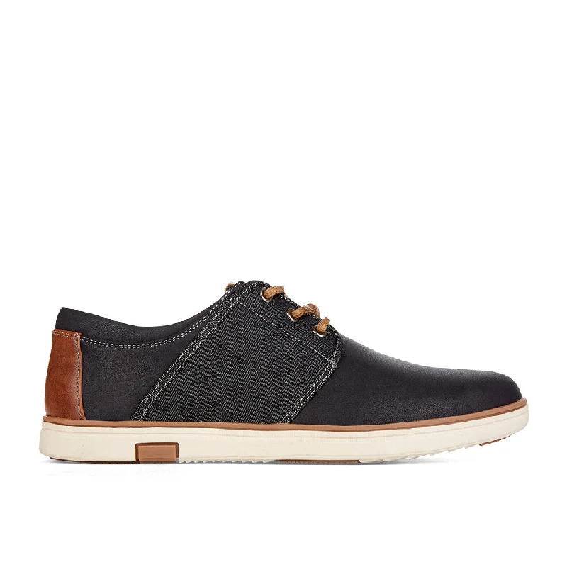 Men's casual shoes with a thick sole for added heightBodhi