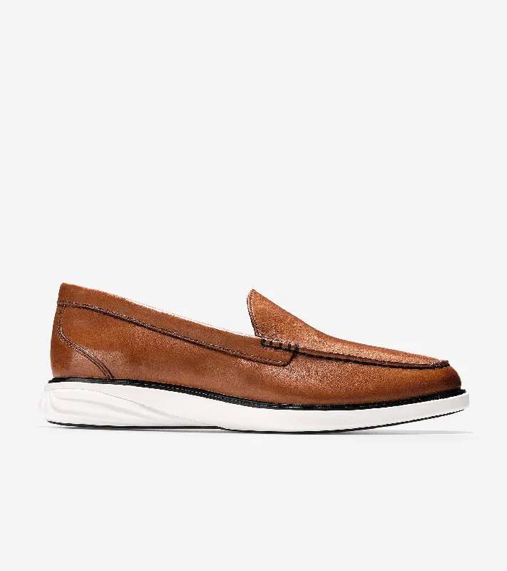 Men's loafers with a moc - toe designGrand Evolution Venetian Loafer