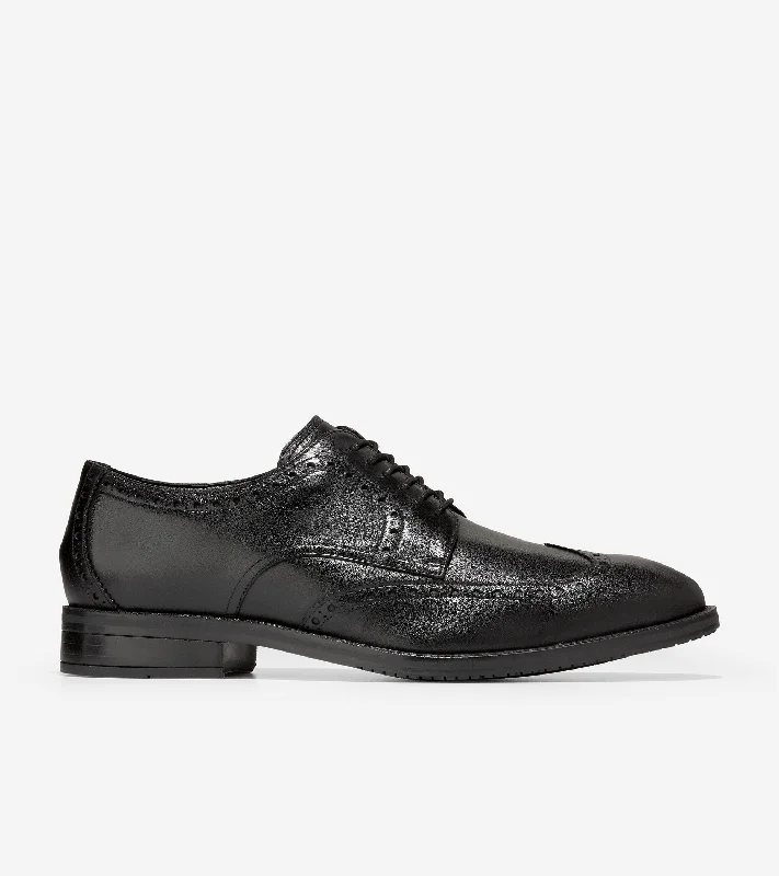 Men's Oxfords with a classic silhouette and a high - shine finishModern Essentials Wingtip Oxfords