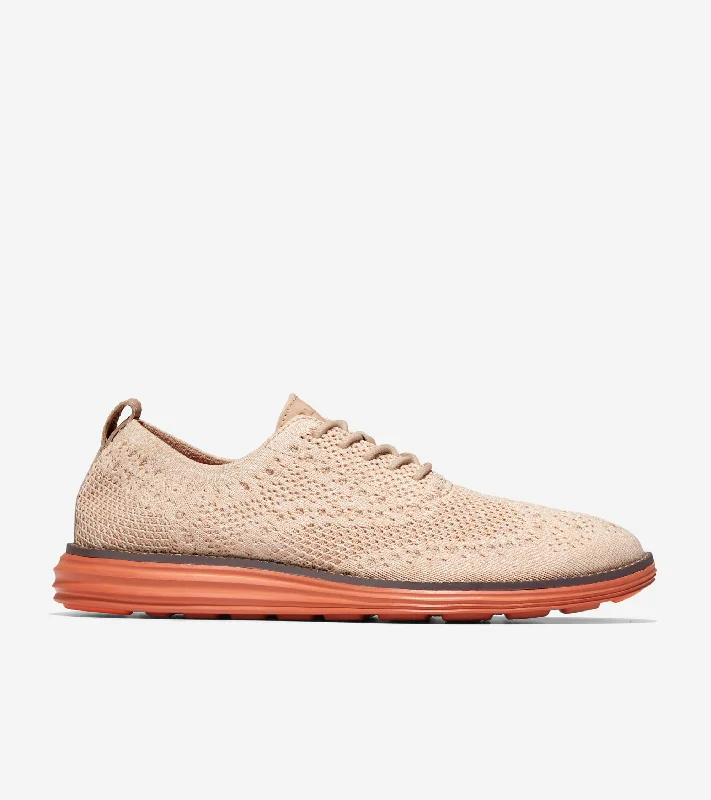 Men's Oxfords with a cap - toe design and a rubber heelMen's ØriginalGrand Wingtip Oxfords