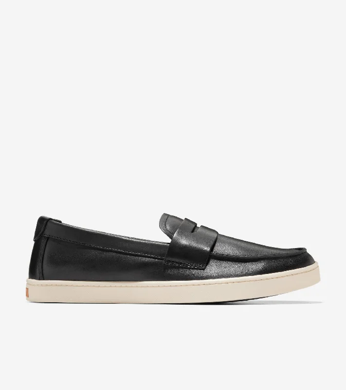 Men's loafers with a perforated leather upper for ventilationMen's Pinch Weekender Penny Loafers