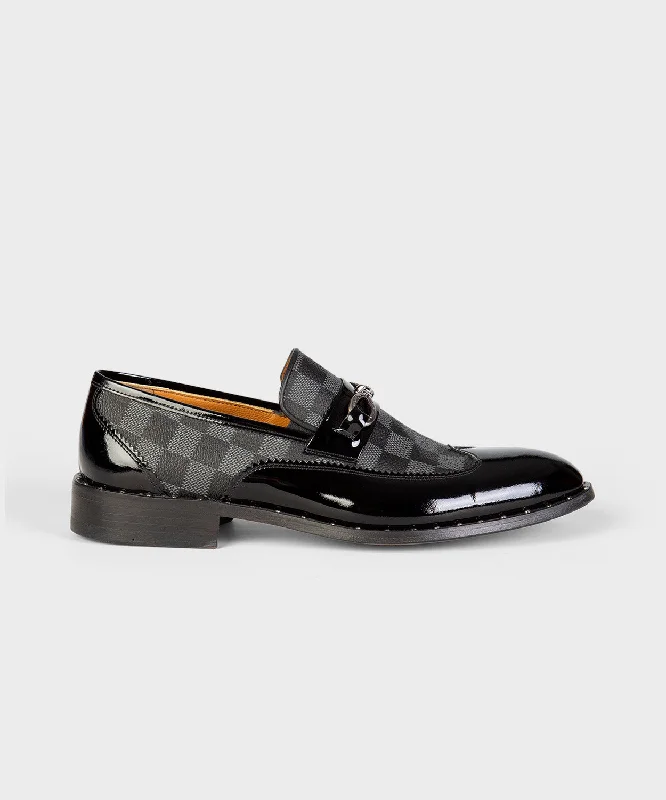 Men's loafers with a leather lining for comfortCheckered Loafers