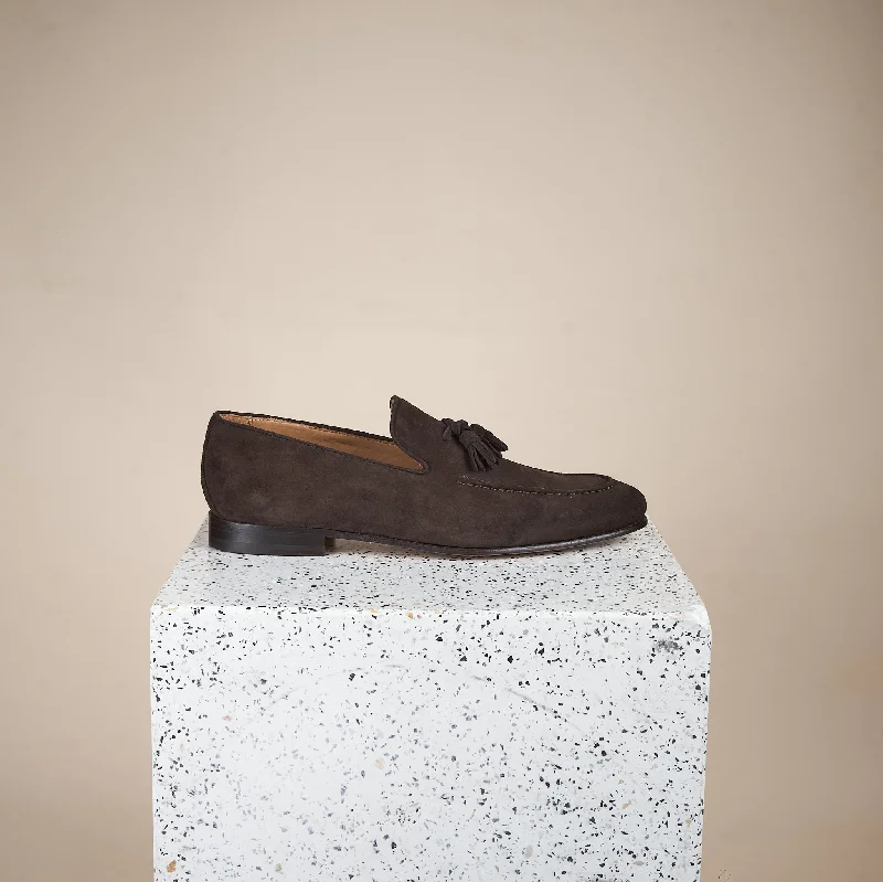 Suede men's loafers for a soft and luxurious feelMirto - Men's Tassel Loafer Brown Suede