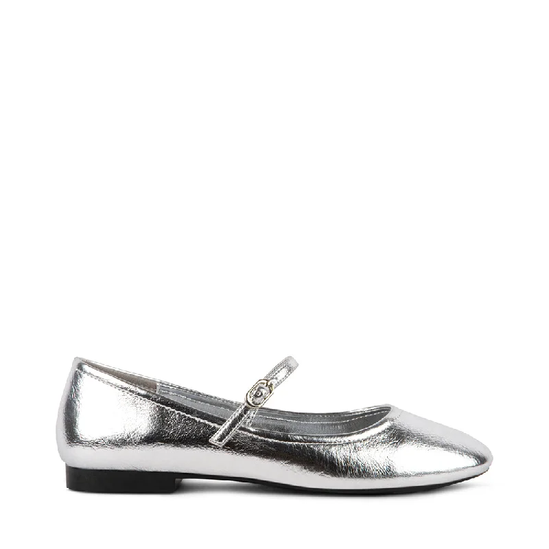 Men's loafers with a perforated leather upper for ventilationDANSEUR SILVER